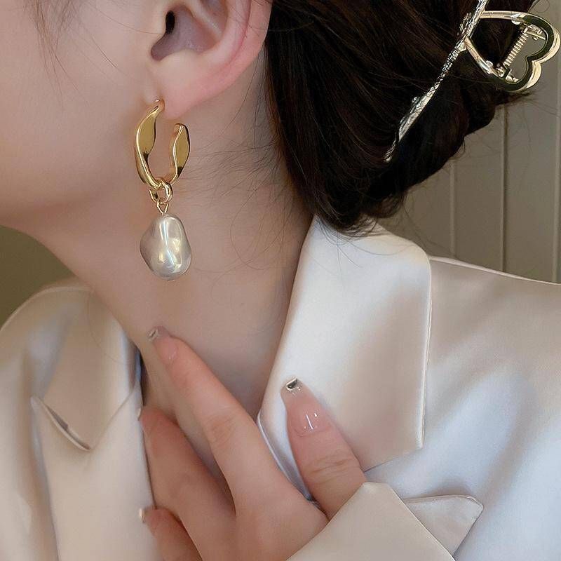 Pearl Majesty Drop Earring - Vintage Style Jewelry